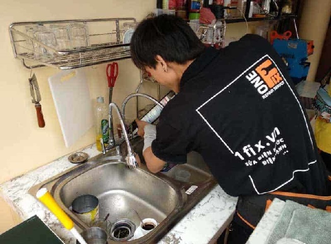 Thợ thông bồn rửa chén huyện Nhà Bè thường xuyên được nâng cao tay nghề
