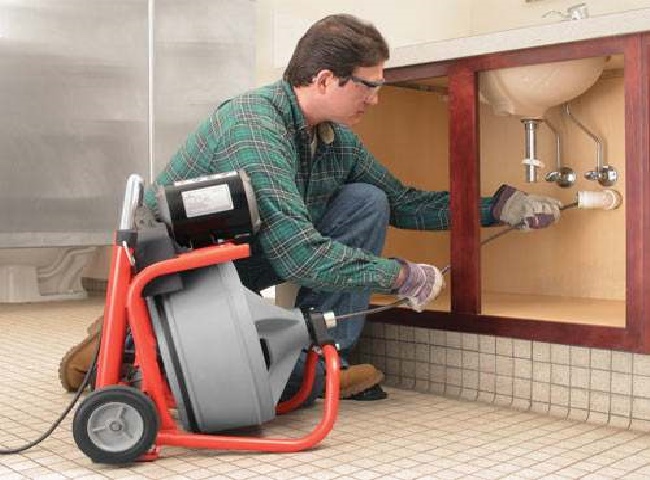 Dịch vụ th&ocirc;ng cống nghẹt quận B&igrave;nh T&acirc;n đặt lợi &iacute;ch của bạn l&ecirc;n h&agrave;ng đầu