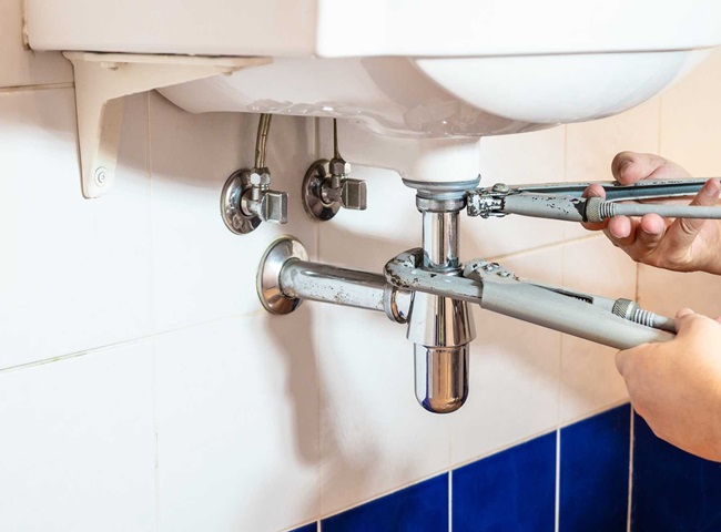 Thông nghẹt bồn rửa chén Quận 4 giá rẻ