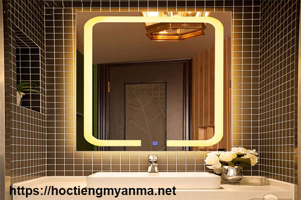 vệ sinh nh&agrave; cửa với k&iacute;nh gương