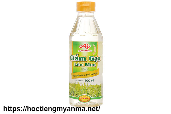 Vệ sinh s&agrave;n nh&agrave; bằng giấm