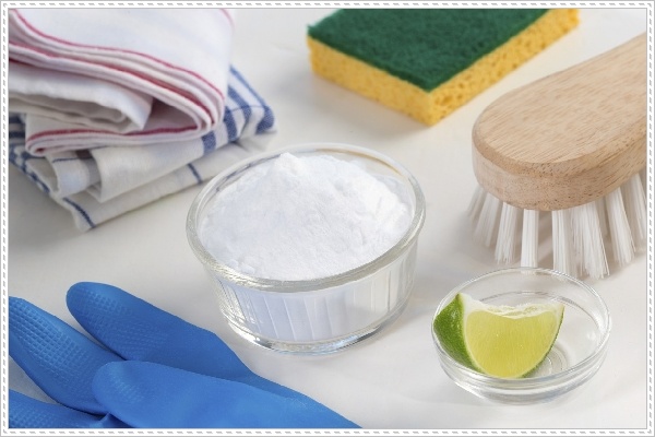 c&aacute;ch l&agrave;m sạch c&aacute;c vết ố tr&ecirc;n đồ inox bằng chanh