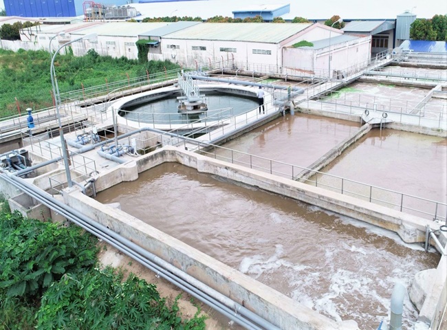 Bùn vi sinh xử lý nước thải