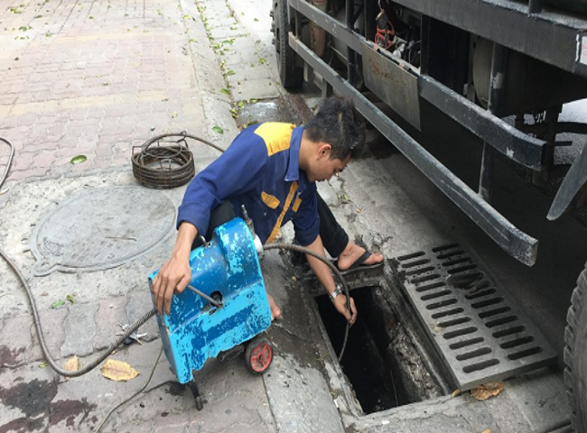 nạo v&eacute;t cống quận T&acirc;n Ph&uacute; hiện đại