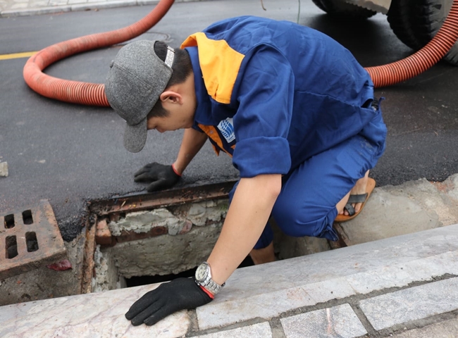 nạo v&eacute;t cống quận T&acirc;n Ph&uacute; đảm bảo