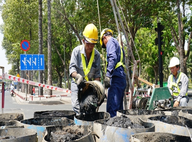Nạo v&eacute;t cống  huyện B&igrave;nh T&acirc;n c&oacute; m&aacute;y m&oacute;c