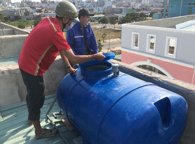Vệ sinh bồn nước quận Thủ Đức bồn nhựa