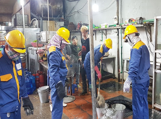 Xử l&yacute; dầu mỡ nhanh ch&oacute;ng