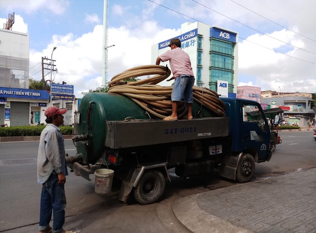Dịch vụ th&ocirc;ng cầu nghẹt tại TP.HCM