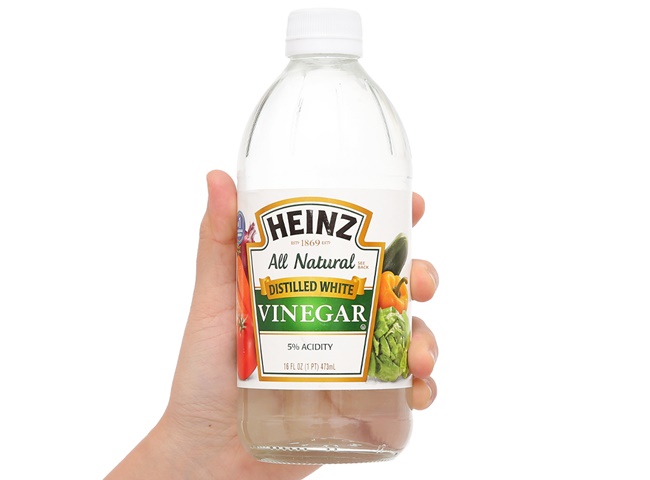 Nguy&ecirc;n nh&acirc;n ph&ograve;ng ngủ bị h&ocirc;i v&agrave; giấm