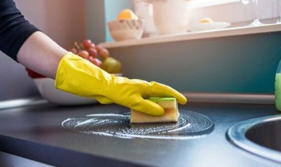 Cách vệ sinh dầu mỡ nhà bếp hiệu quả và an toàn