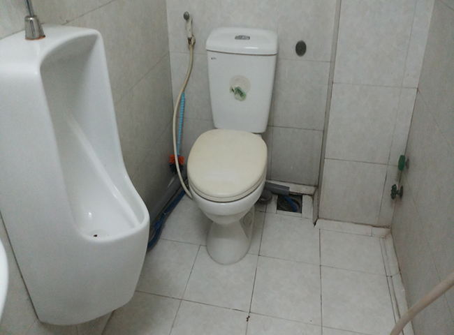 cach khu mui hoi nha cau