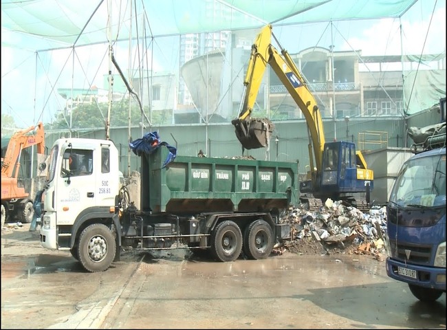Dịch vụ thu gom r&aacute;c thải sinh hoạt
