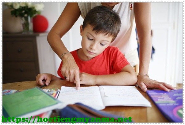 Học tiếng T&acirc;y Ban Nha kh&ocirc;ng kh&oacute;