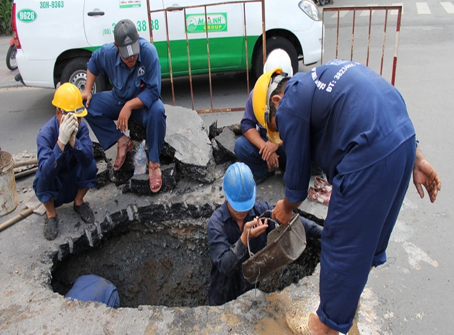 Nạo v&eacute;t cống tho&aacute;t nước quận 8 kh&ocirc;ng ảnh hưởng đến đơn gi&aacute;