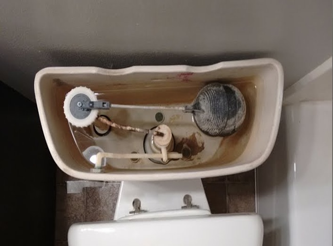 15-phut-xu-ly-bon-cau-xa-khong-sach