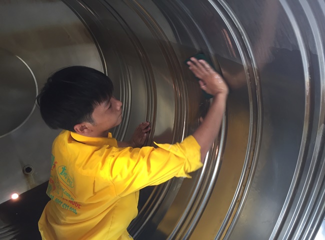 gi&aacute; vệ sinh bồn nước quận B&igrave;nh T&acirc;n